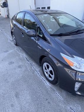 Winter Gray Metallic 2012 Toyota Prius Four