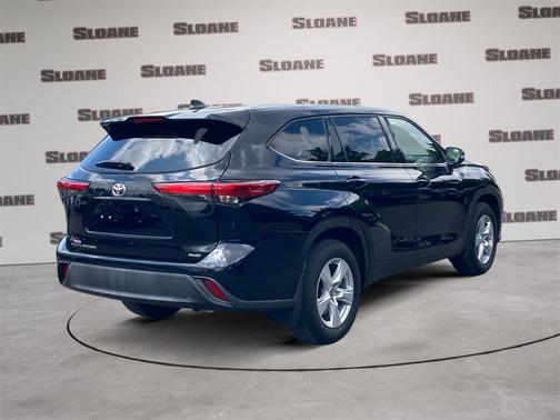 2022 Toyota Highlander L