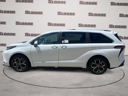 2025 Toyota Sienna Platinum 7 Passenger