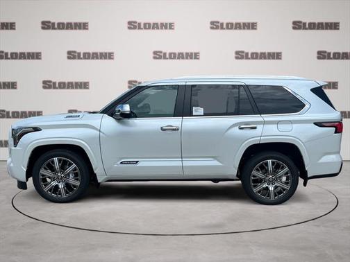 2025 Toyota Sequoia Base