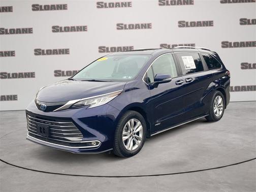 2021 Toyota Sienna Limited 7-Passenger