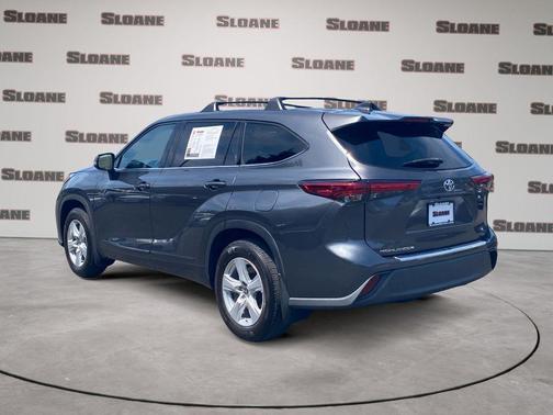 Magnetic Gray Metallic 2020 Toyota Highlander L