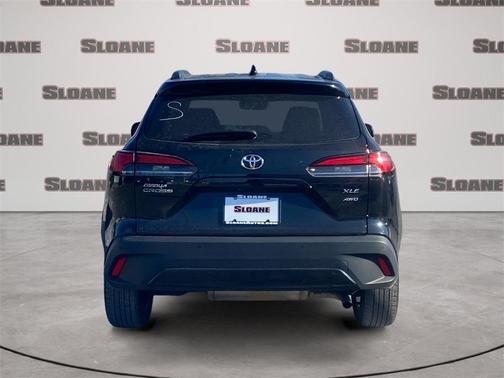 2024 Toyota Corolla Cross XLE