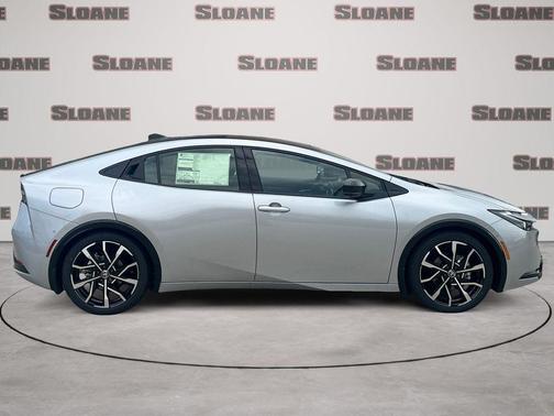 Cutting Edge 2026 Toyota Prius Plug-In Hybrid XSE Premium