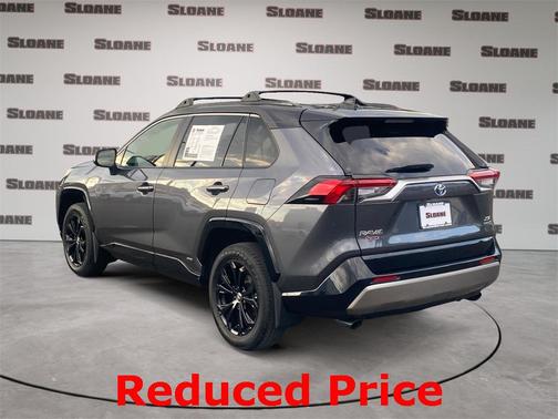 2022 Toyota RAV4 Hybrid SE
