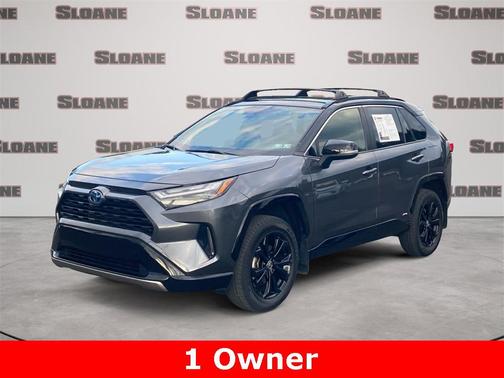 2022 Toyota RAV4 Hybrid SE
