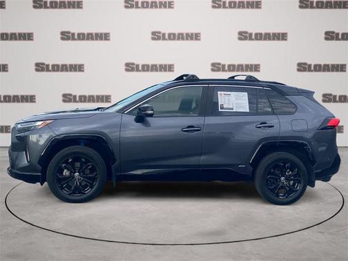 2022 Toyota RAV4 Hybrid SE