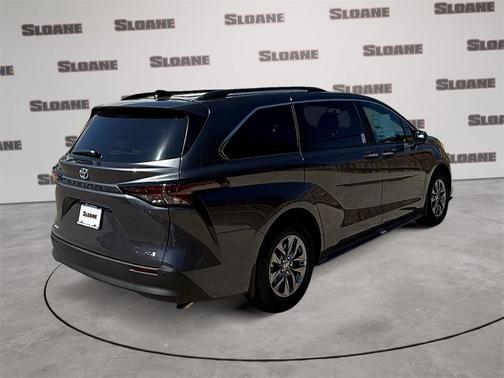 2025 Toyota Sienna XLE 7 Passenger