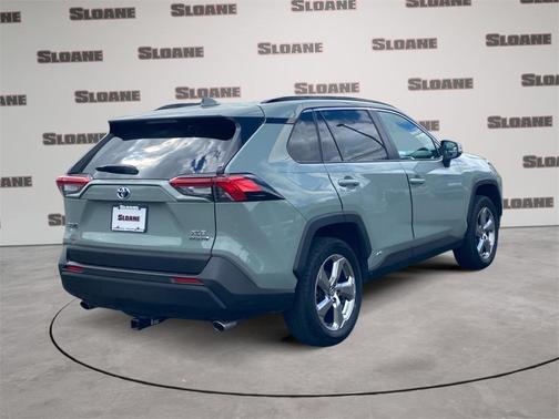 2021 Toyota RAV4 Hybrid XLE Premium