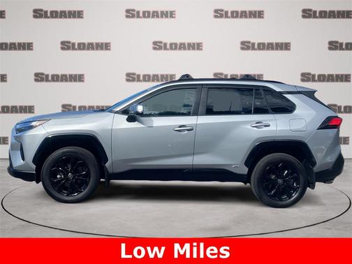 2024 Toyota RAV4 Hybrid SE