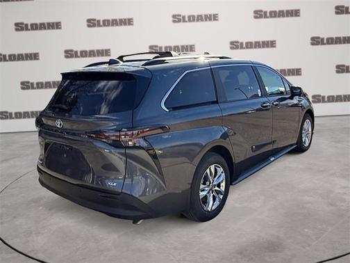 2025 Toyota Sienna XLE