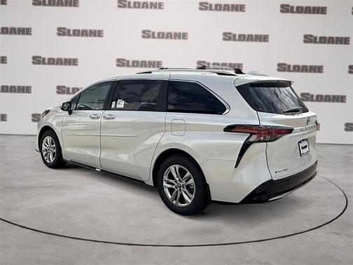 2025 Toyota Sienna Limited 7-Passenger