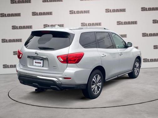 2019 Nissan Pathfinder SV