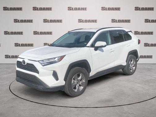 Ice Cap 2024 Toyota RAV4 XLE