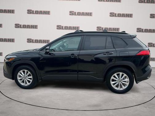 2025 Toyota Corolla Cross LE