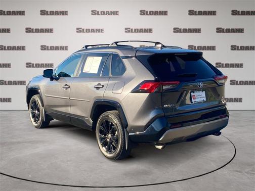 2023 Toyota RAV4 Hybrid SE