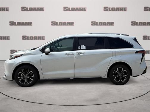 2025 Toyota Sienna Platinum 7 Passenger