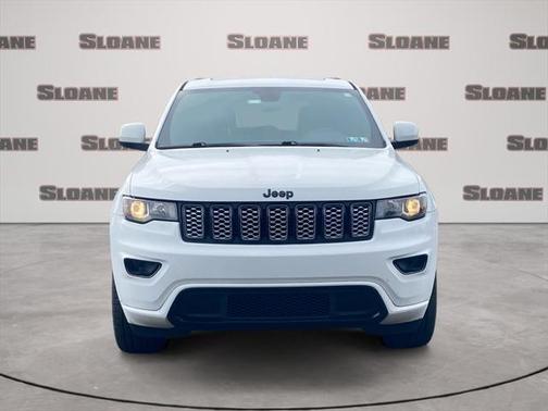 2017 Jeep Grand Cherokee Altitude