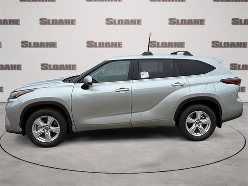 2025 Toyota Highlander LE