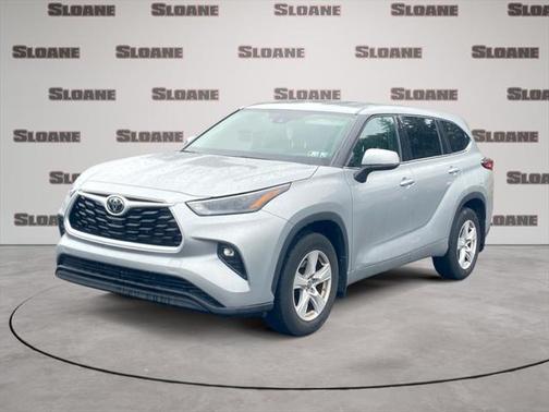 2022 Toyota Highlander LE