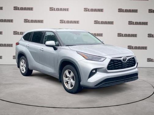2022 Toyota Highlander LE