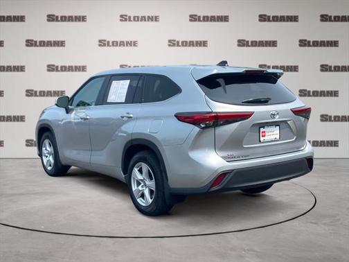 2022 Toyota Highlander LE