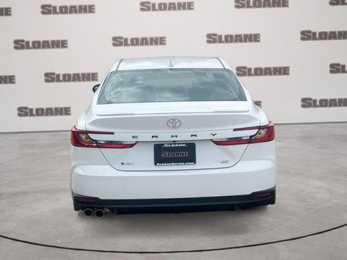 Ice 2026 Toyota Camry SE