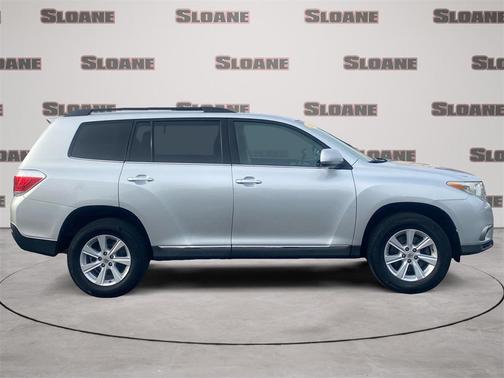 2011 Toyota Highlander SE