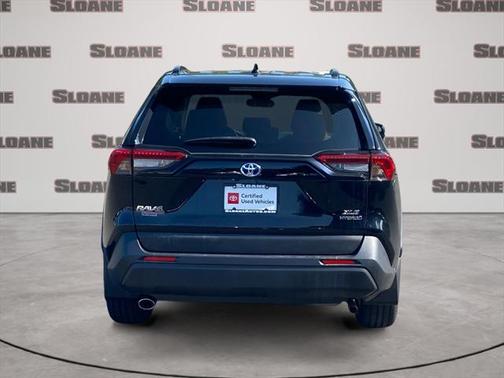 2022 Toyota RAV4 Hybrid XLE