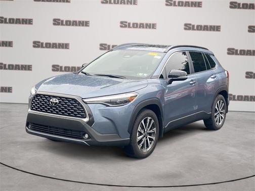 2025 Toyota Corolla Cross XLE