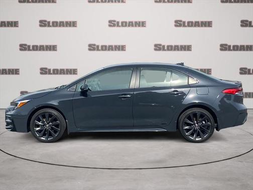 2025 Toyota Corolla Hybrid SE
