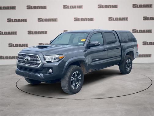2017 Toyota Tacoma SR