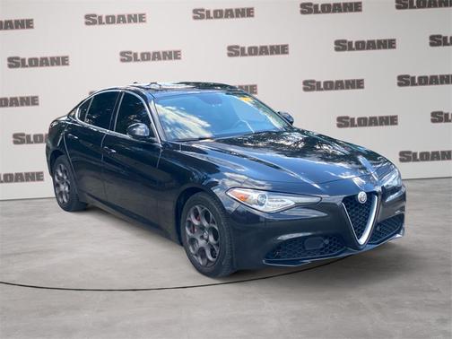 2017 Alfa Romeo Giulia Base