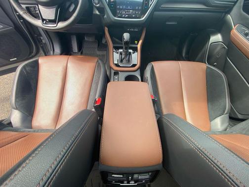 Pearl 2025 Subaru Forester Touring