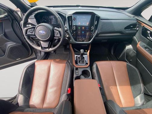 Pearl 2025 Subaru Forester Touring