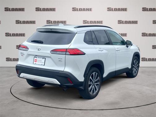 2022 Toyota Corolla Cross XLE