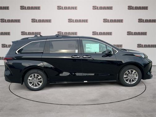 2025 Toyota Sienna XLE 7 Passenger