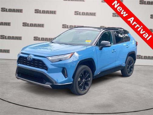 2022 Toyota RAV4 Hybrid SE