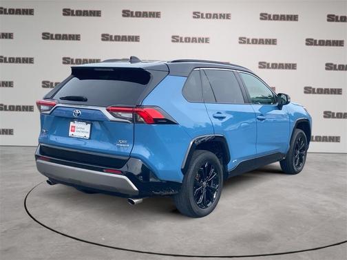 2022 Toyota RAV4 Hybrid SE
