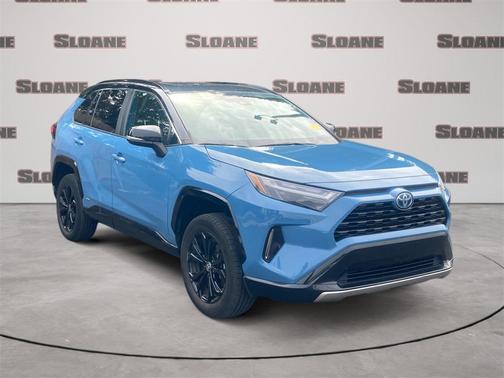 2022 Toyota RAV4 Hybrid SE