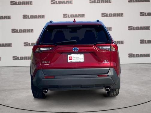 2022 Toyota RAV4 Hybrid XLE
