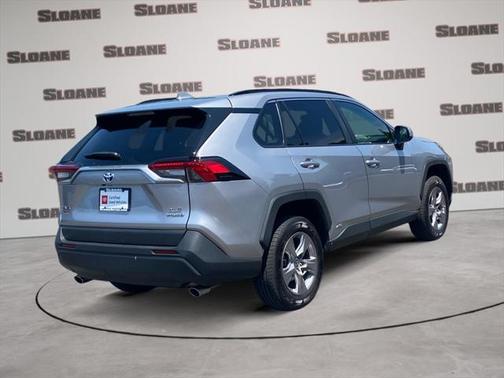 2022 Toyota RAV4 Hybrid XLE