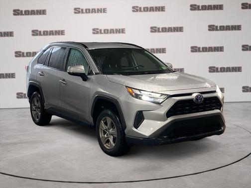2022 Toyota RAV4 Hybrid XLE