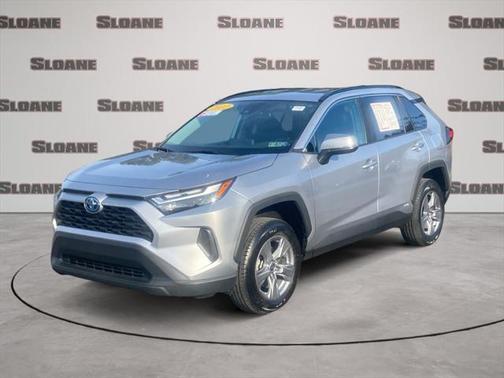 2022 Toyota RAV4 Hybrid XLE