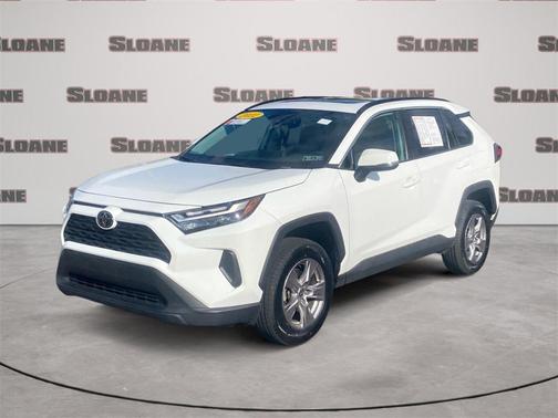 2022 Toyota RAV4 XLE