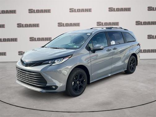 2025 Toyota Sienna Woodland Edition