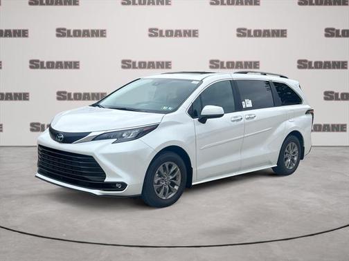 2025 Toyota Sienna XLE 7 Passenger