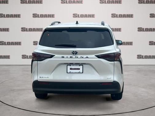 2025 Toyota Sienna XLE 7 Passenger