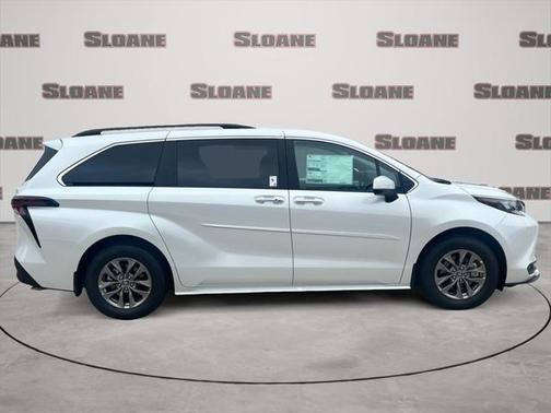 2025 Toyota Sienna XLE 7 Passenger