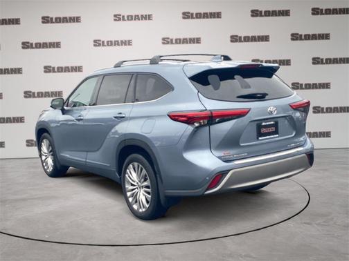 2023 Toyota Highlander Platinum